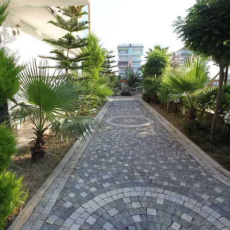 North Star Apartment *